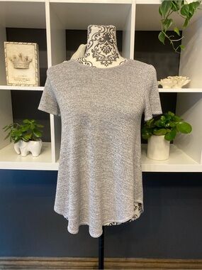 Aritzia Wilfred Short Sleeve Knit Top - Light Heathered Grey